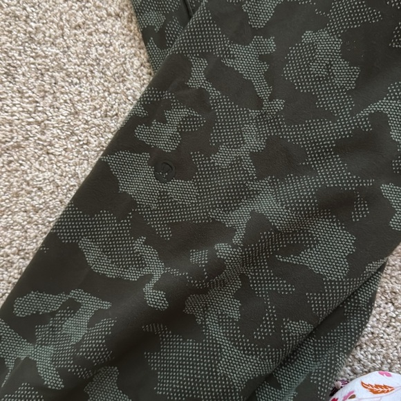 Lululemon Ready to Rulu Jogger - Picture 4 of 5